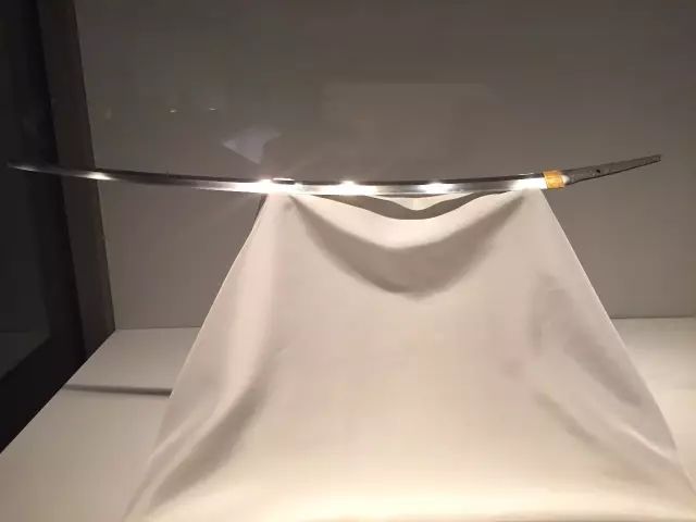 三日月太刀到现在多少年了,三日月太刀现在多少年了