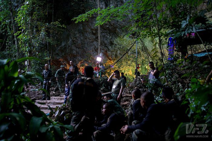 泰国足球少年被困洞穴,ar穿越古代