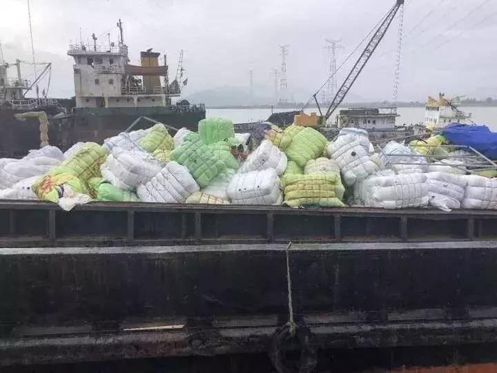 这些来自外国的太平间、垃圾站、废品收购站的衣服你可能买过