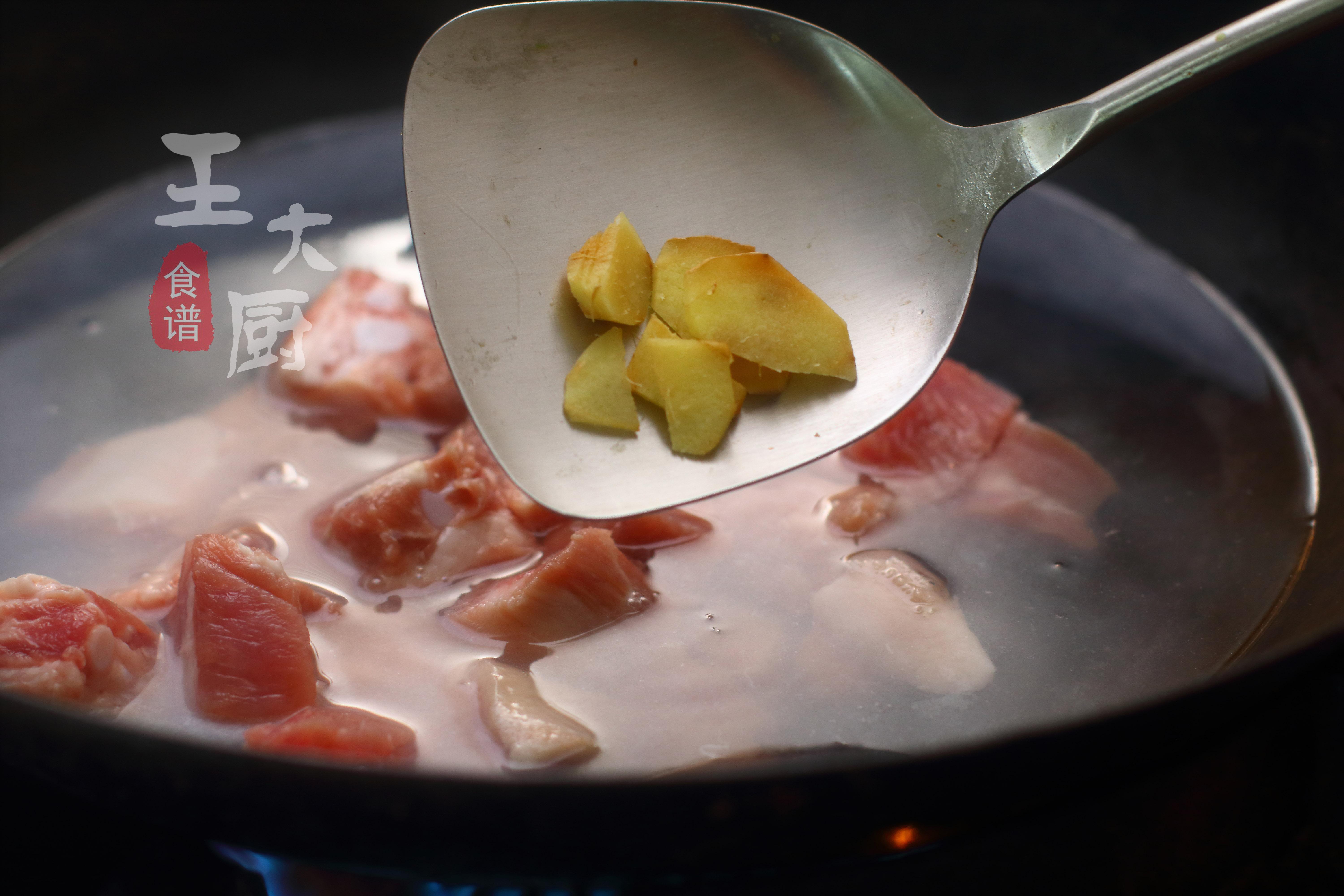 土豆红烧排骨的家常做法孩子爱吃,红烧排骨土豆最简单的做法大全