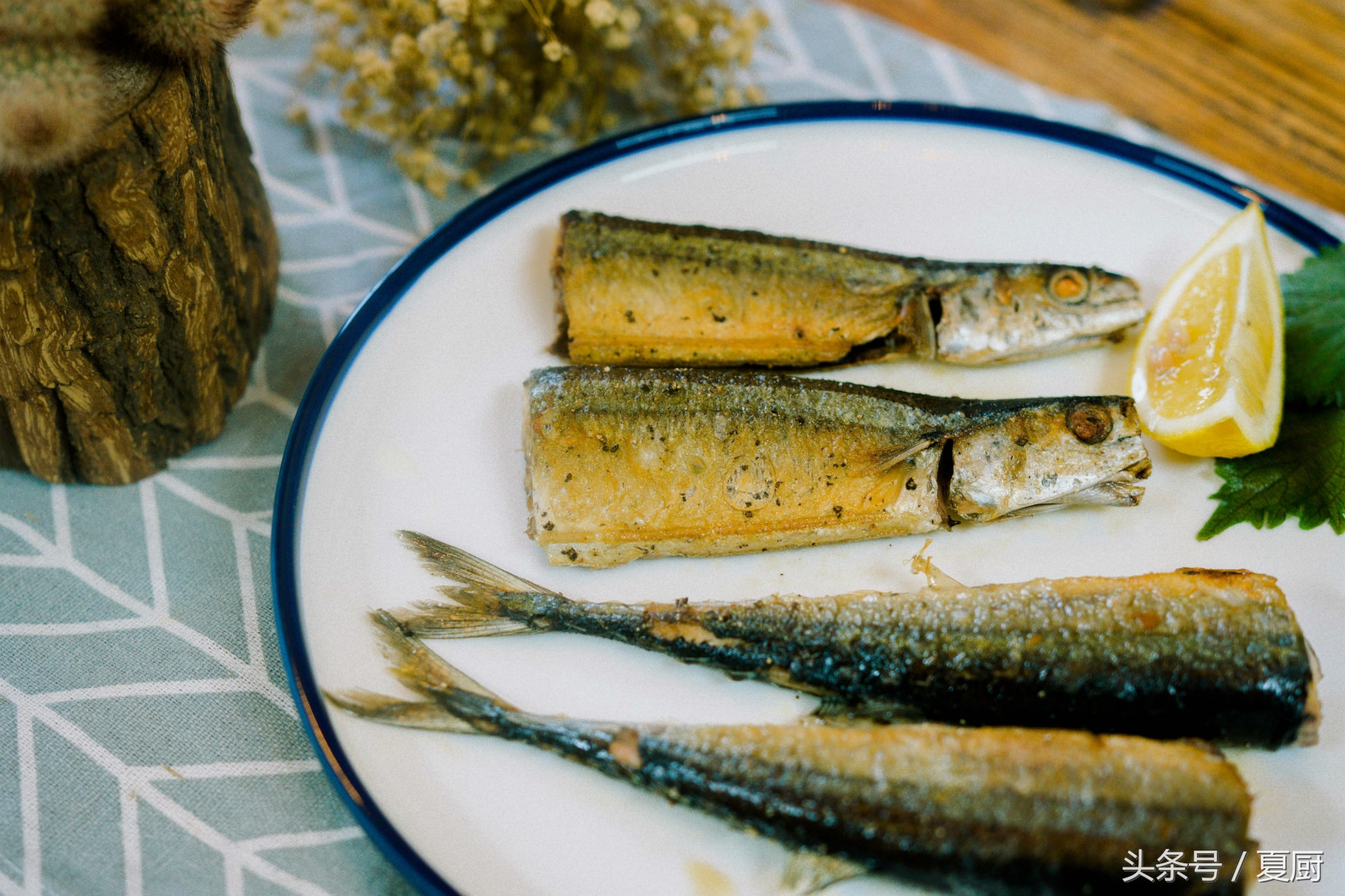 香煎秋刀鱼有鱼刺吗,香煎秋刀鱼图片