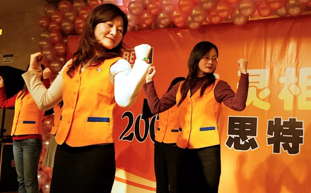 她救活了公司，却差点丧命，坚守20年终成行业女王