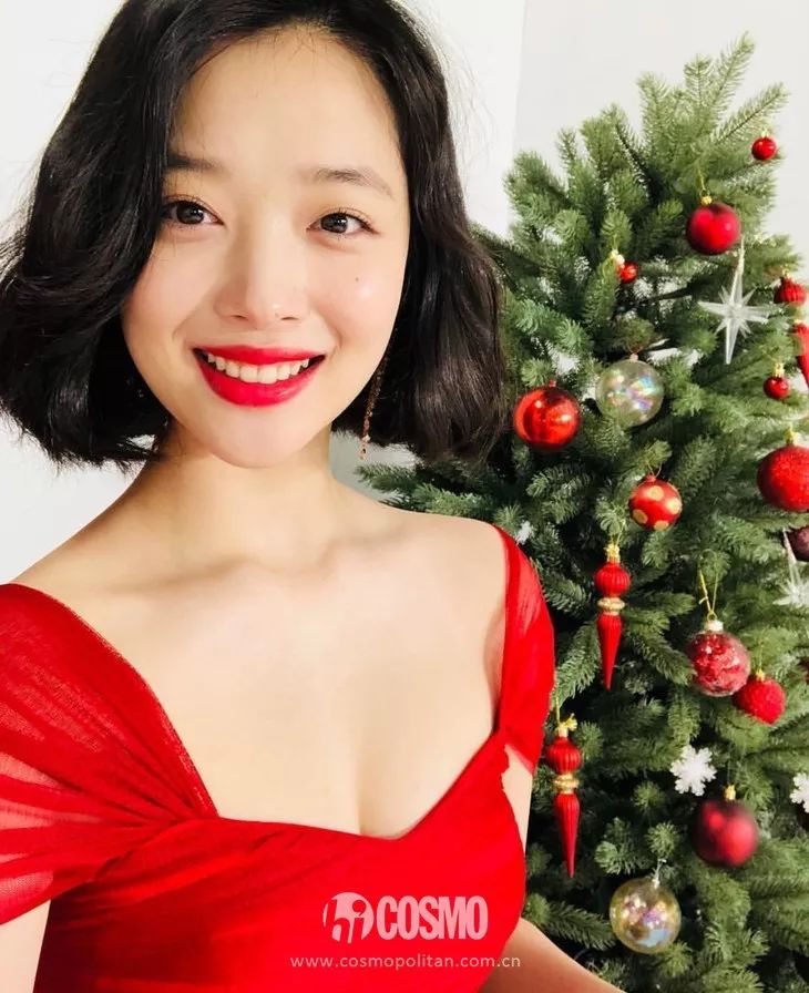 世界上第一支口红是哪个品牌,世界上第一支口红