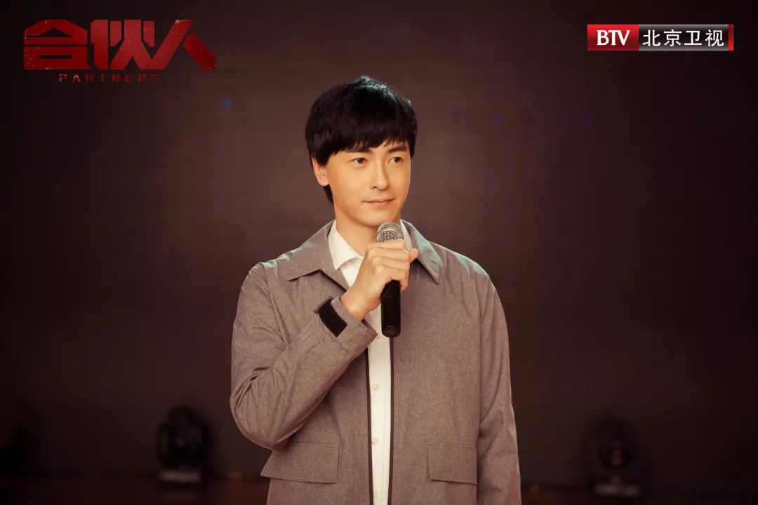 郑元畅朱亚文李佳航身高对比,朱亚文李佳航郑元畅走红毯