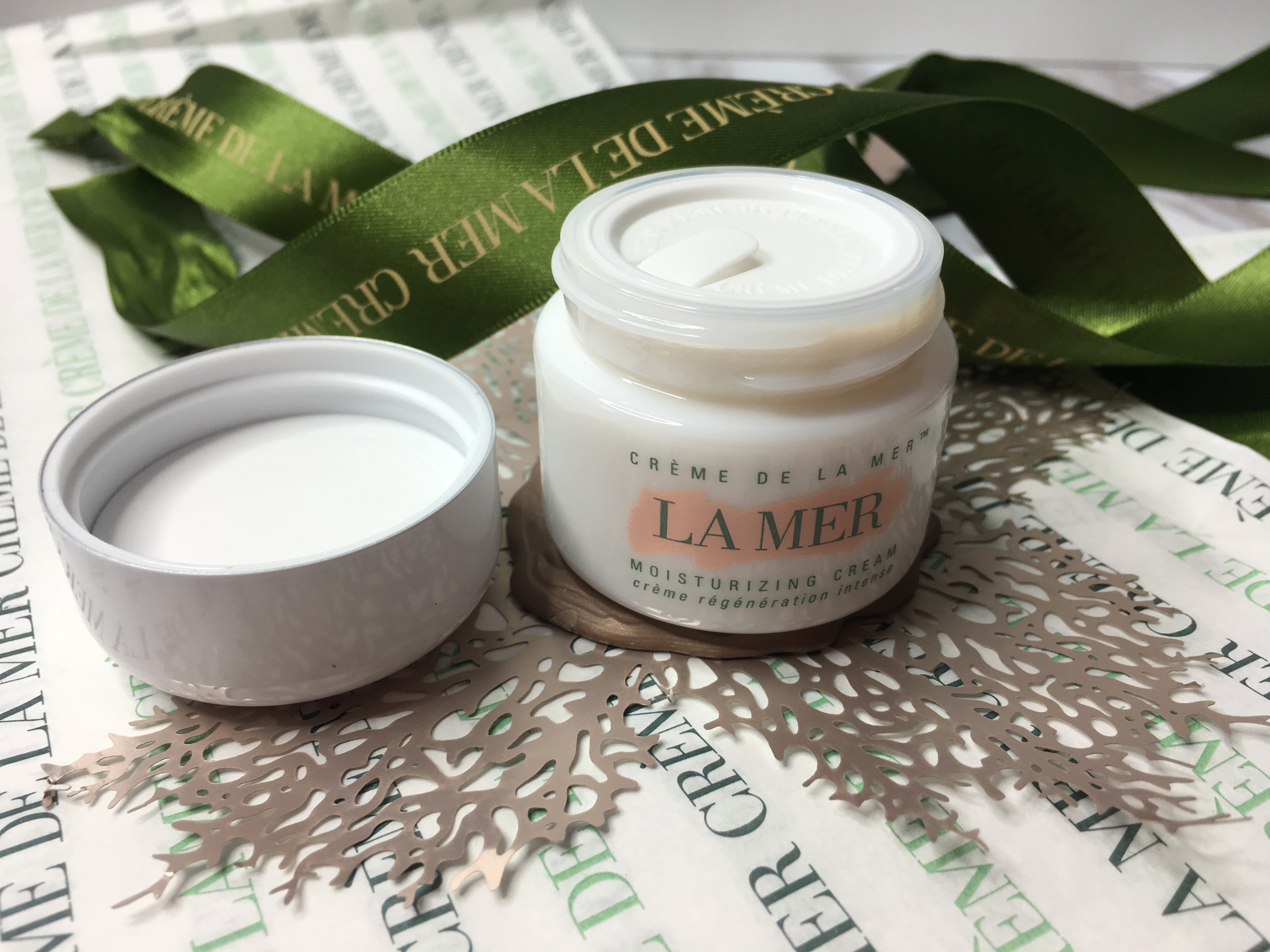 海蓝之谜面霜真的有那么好吗,海蓝之谜面霜和海蓝之谜精粹水