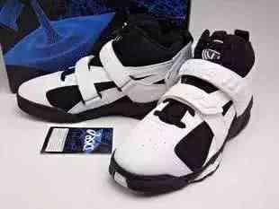 灌篮高手篮球鞋能打球吗,扒篮球鞋