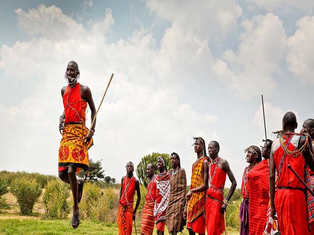 东非最著名的游牧民族，放牧为生敢与狮子搏斗，如今逐渐走入城市