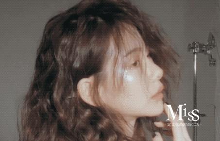 七哥力荐:女人的激吻唇一定要配上海藻卷才是真性感