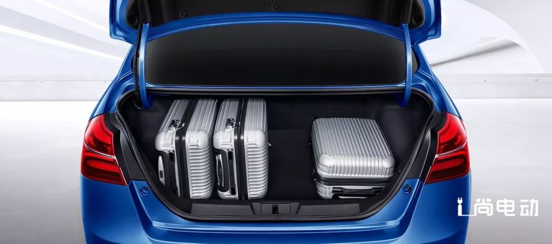 1公里油耗6块钱的车,新能源帝豪ev450优缺点