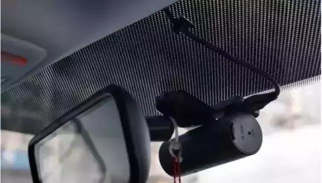 动态心电记录仪使用注意事项,货车四路行车记录仪安装注意事项