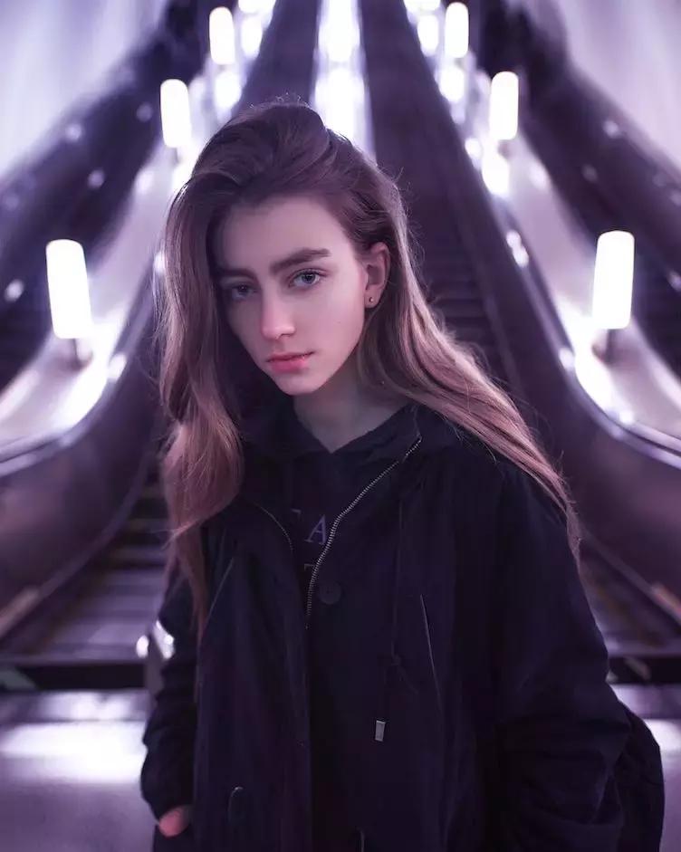 抖音30万赞，勾搭俄罗斯小姐姐拍照套路get