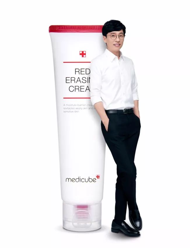 刘大神喜提阿汤哥，又顺手抛来一份缩毛孔秘籍