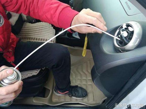 空调臭清洗蒸发箱能彻底解决吗,空调有异味需要清洗蒸发箱吗