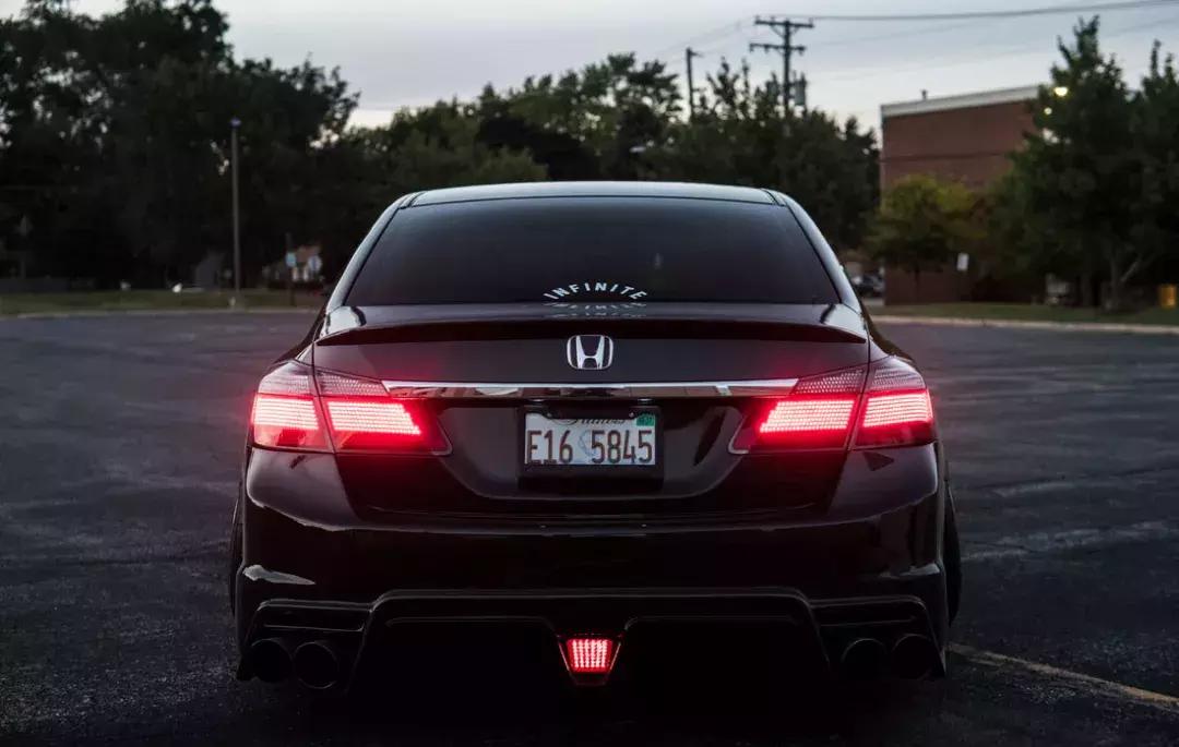 土豪金轮毂要配什么,土豪金纺车轮