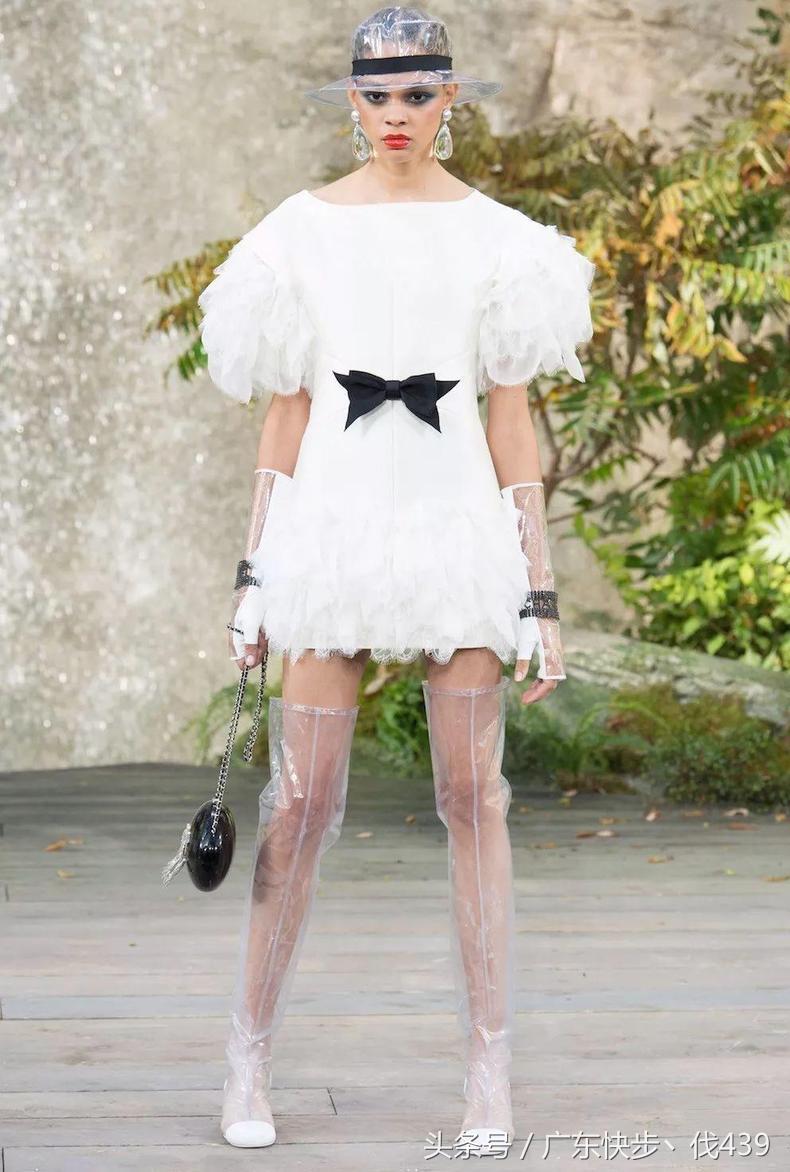 塑料袋也可以穿出高级感,塑料袋也可以背出高级感