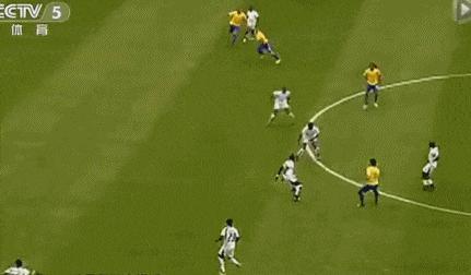 贝克汉姆十大变态进球圆月弯刀,球星的五个招牌进攻动作