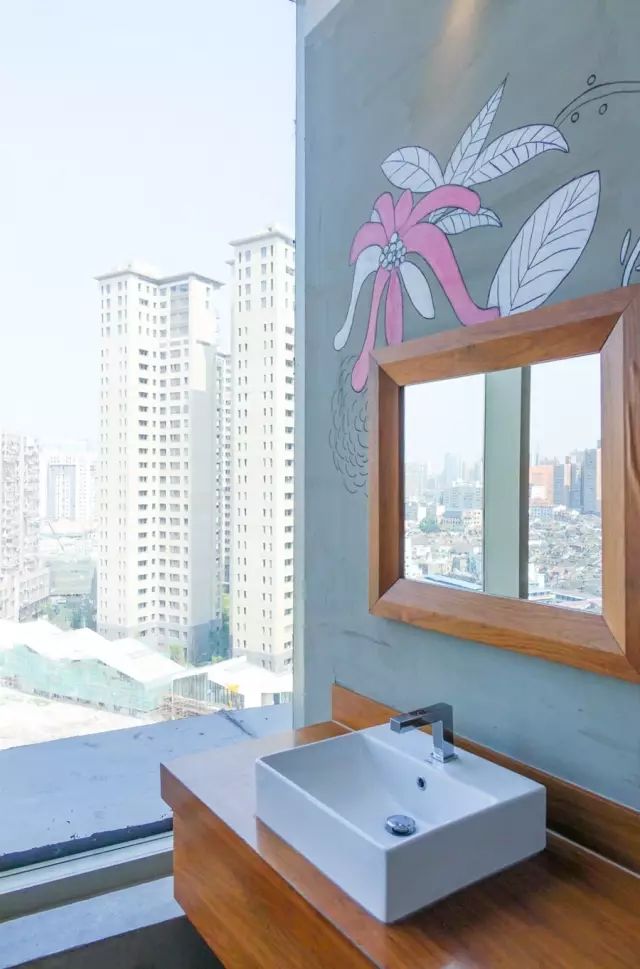 一篇有“异味”的测评文章，慎点！