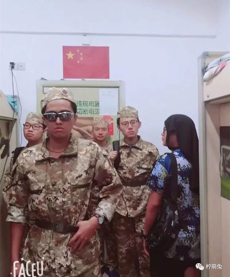 网友晒室友搞笑段子,室友糗事