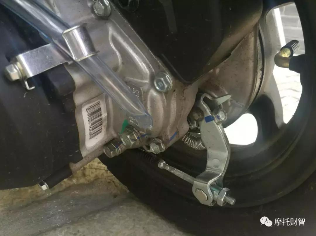 新大洲本田ex125踏板空间尺寸,新大洲本田2019款125踏板