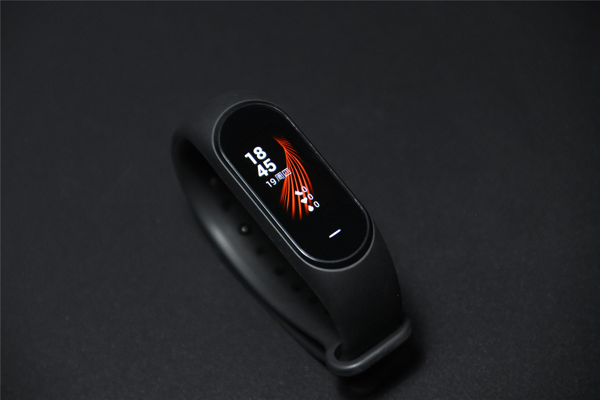 黑加手环对比小米手环3nfc,小米手环8nfc和iwatch