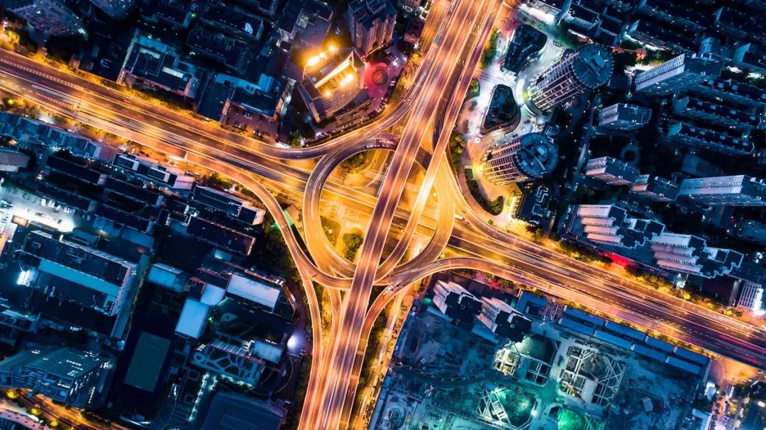 师傅跟你说节约一点你应该怎样说,师傅对我很严格我该怎么说