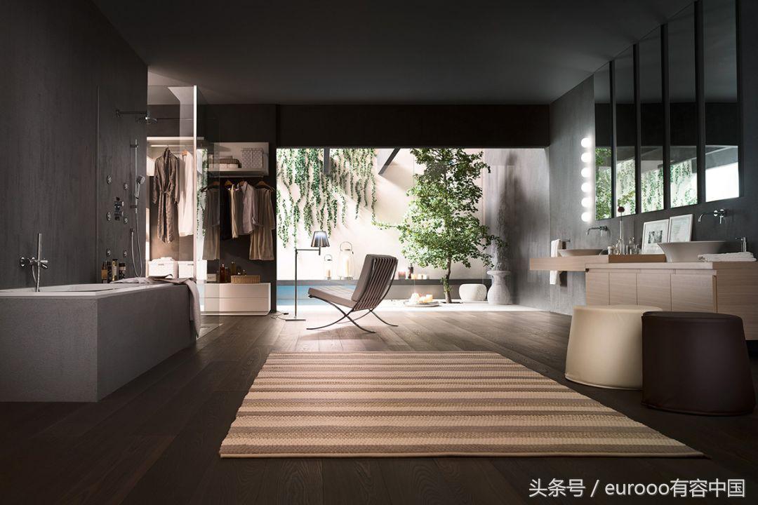 浴室装浴缸还是淋浴好,家里装浴缸实用吗