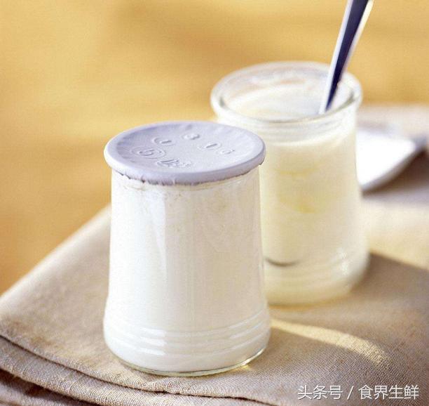 炎热的夏天来一杯冷饮,炎热的夏天来一杯冰凉的饮品