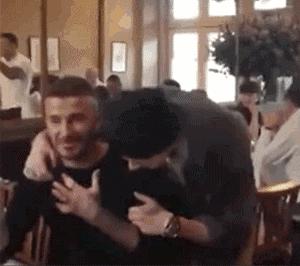 买14亿豪宅就为让小孩踢球，贝嫂家为什么没养出败家子？