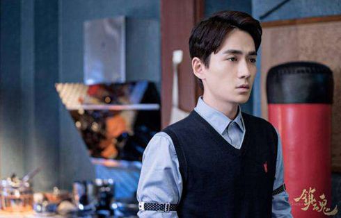 朱一龙十年磨一剑终于闪亮娱乐圈,朱一龙愿尽绵薄之力守护心上人