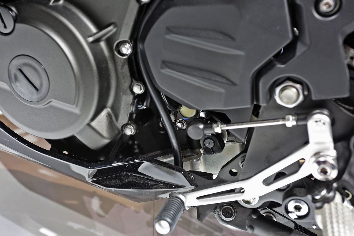 川崎z400对比忍者400,川崎忍者400和本田400f