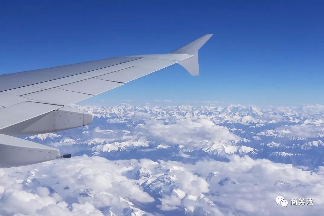 阿联酋航空豪华经济舱体验,阿联酋航空奢华