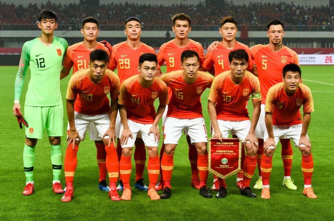 国足新版球衣,国足球衣黑