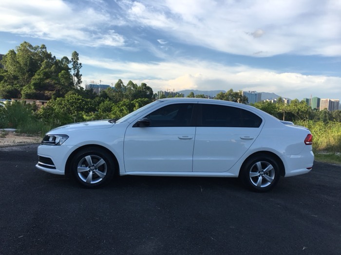 23款朗逸地板油起步,朗逸2023款车主用车体验