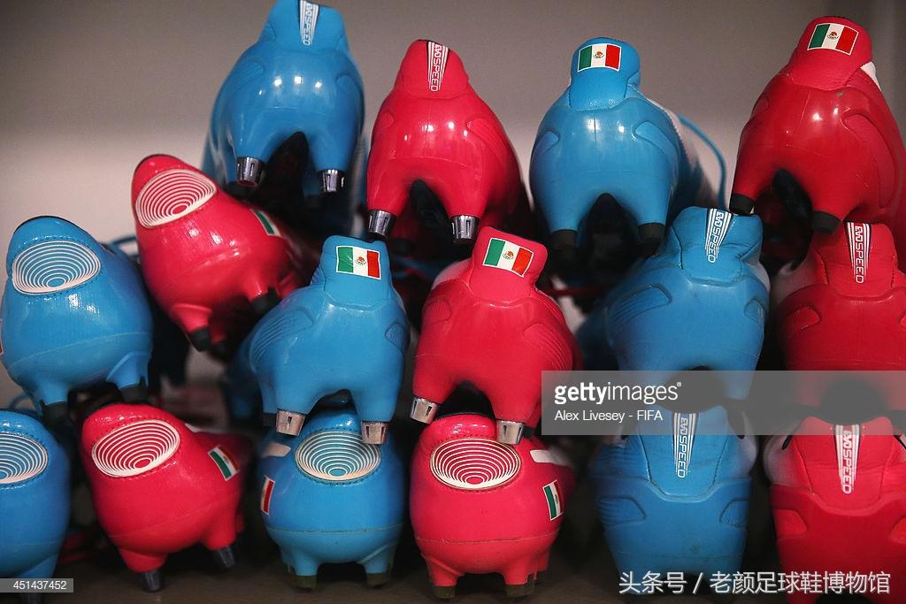 世界杯鸳鸯足球鞋,世界杯彪马鸳鸯足球鞋绿橙