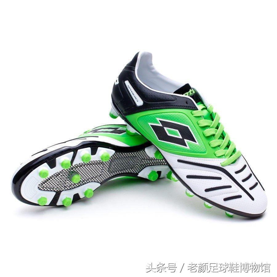 世界杯鸳鸯足球鞋,世界杯彪马鸳鸯足球鞋绿橙
