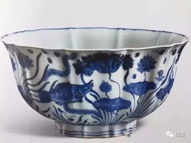 拍卖价值一个亿的碗,拍卖会价值几千万的碗