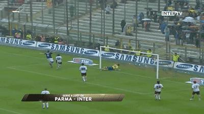 伊布拿过几个五大联赛冠军,伊布40岁领跑意甲