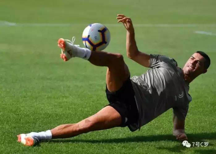 c罗在尤文时期的球衣,尤文图斯c罗球衣销量