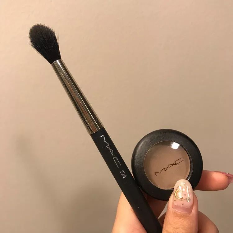 为什么三庭五眼眼距宽,眼距宽怎么改善做什么手术