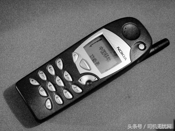 那一夜，差点被冻死在驾驶室，老司机讲述40年卡车生涯