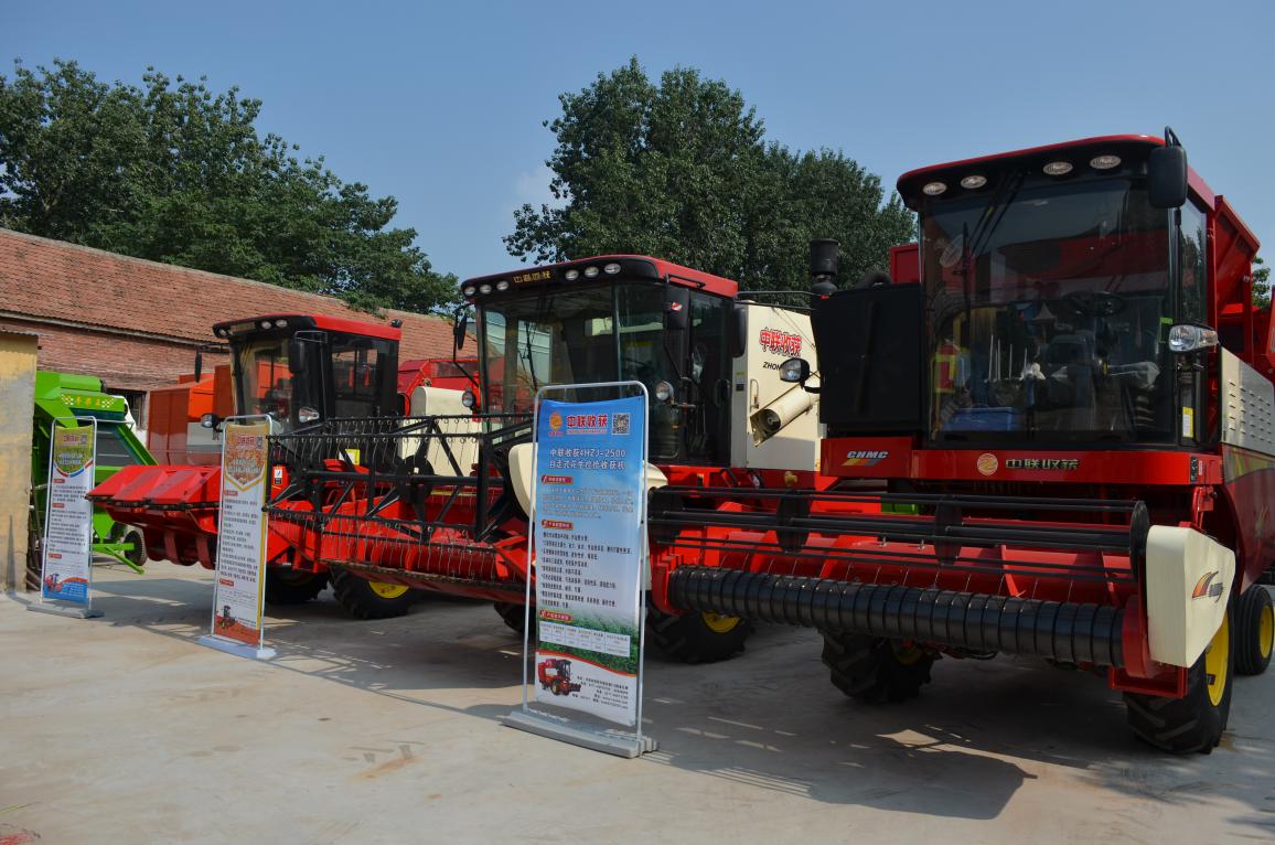 全网最牛逼的花生收获机,新型花生收获机几年能回本