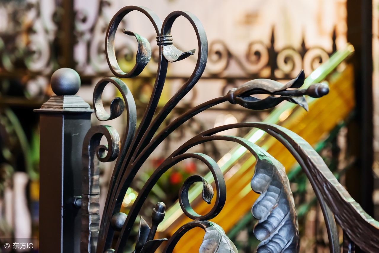 铁艺花架怎样重新刷漆,铁艺花架保养方法