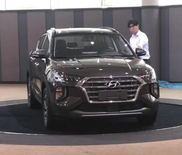 现代途胜推出中国特供版，惨遭吐槽前脸整容失败，网友直呼太丑！