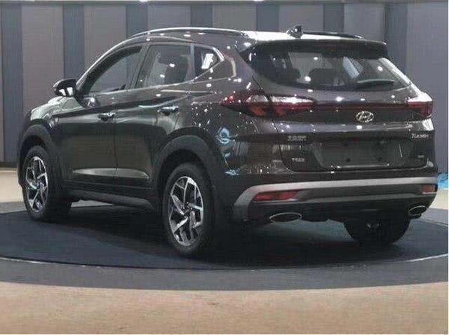 现代途胜推出中国特供版，惨遭吐槽前脸整容失败，网友直呼太丑！