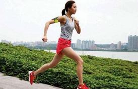 化妆水上脸刺痛,化妆水擦脸上刺痛怎么回事