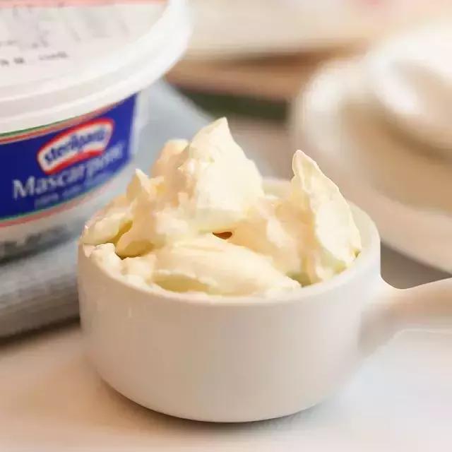 把奶油和奶酪冻了会怎么样,奶油奶酪被冻坏的解决方法