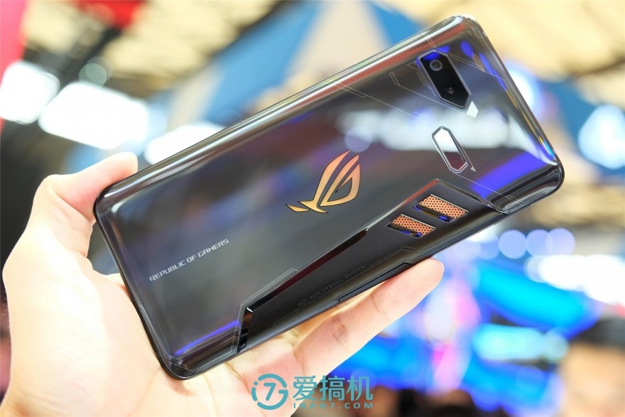 华硕游戏手机rogphone,华硕rog一代游戏手机