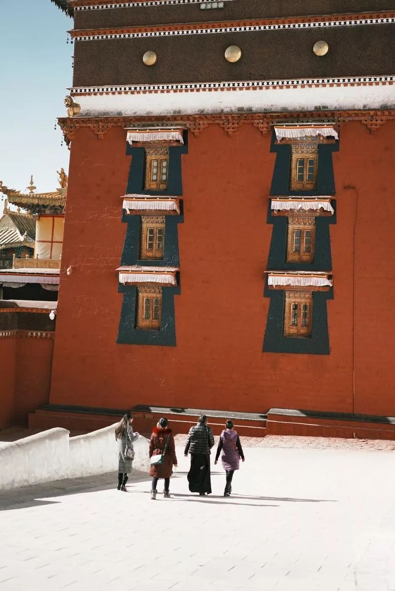 第一次去西藏需要走青藏线吗,第一次去西藏选环线还是阿里