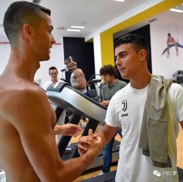 鲁尼厄祖J罗魔笛后到他C罗迎来人生第5个“10号”,但他却非常另类