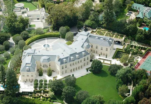 梅西豪宅曝光视频,c罗豪宅vs梅西豪宅